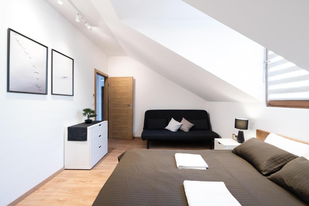 Neo Sky Apartment, Free Parking, 15 Min Walk Old Town&Kazimierz - By Homelike Краків Екстер'єр фото